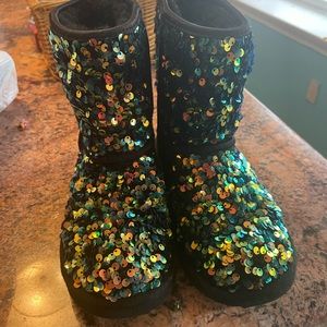UGG sequins black lamb wool boots Sz 1 Kids